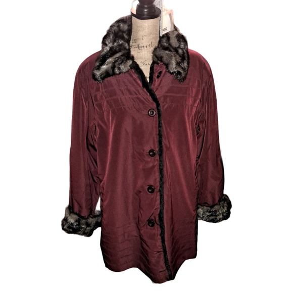 New with Tags Dennis by Dennis Basso Burgundy Mid Length Faux Fur Large - Picture 1 of 10